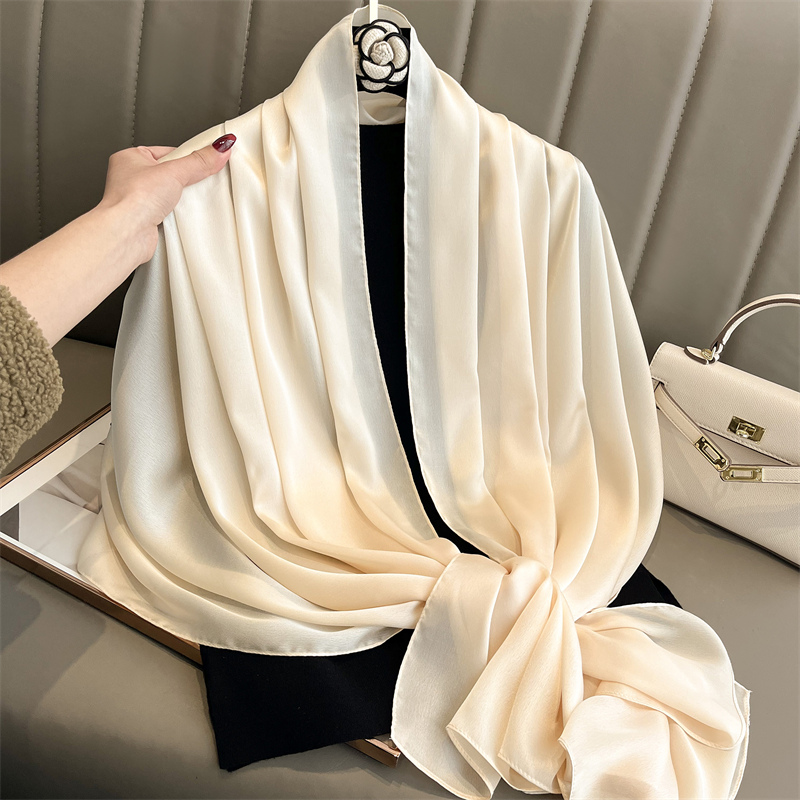 2024 marque de luxe printemps  - Silk Neck Scarf avis et prix